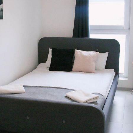 Апартаменты Apartament Nero Торунь Экстерьер фото