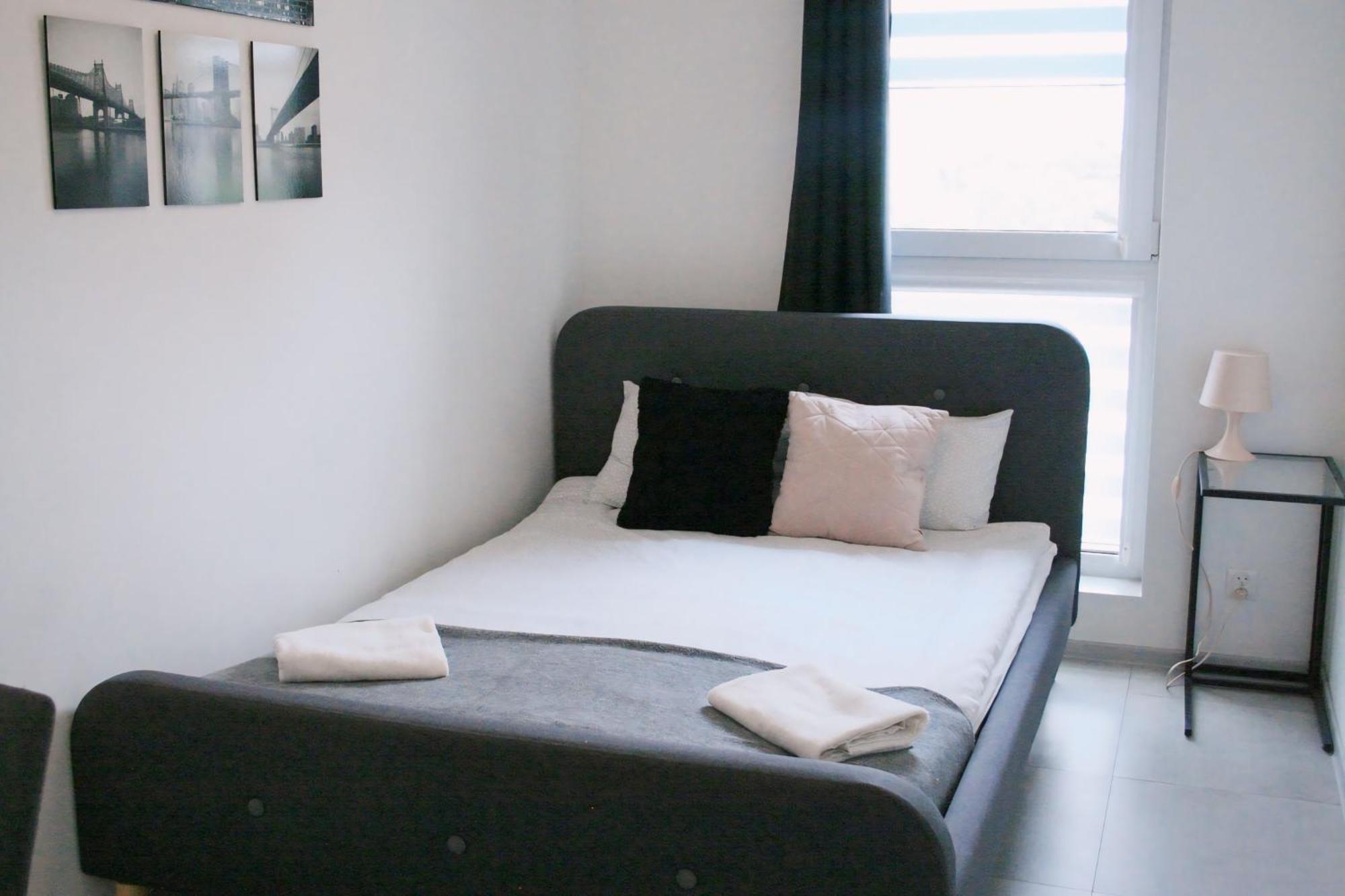 Апартаменты Apartament Nero Торунь Экстерьер фото